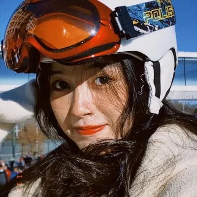 精灵高中:逃离骷髅海岸